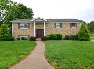 7844 Ridgemont Dr, Newburgh, IN 47630