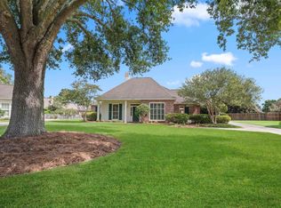 13317 N Plantation Ridge Ct, Baton Rouge, LA 70810