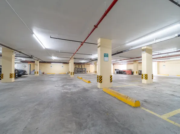 144-27 Sanford Avenue image 13 of 18