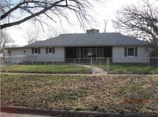 908 N Linden St, Belle Plaine, KS 67013
