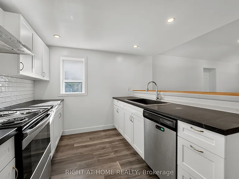 279 Darling St #2 — Photo 12