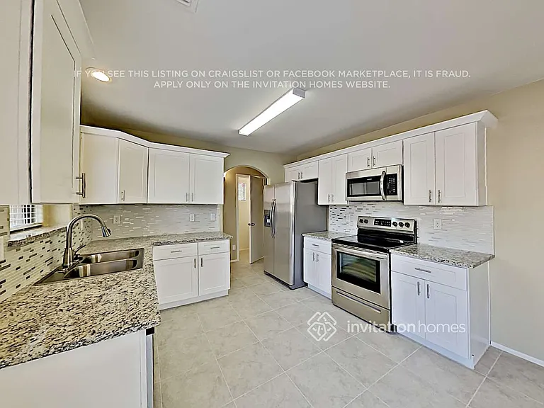 12614 W Medlock Dr — Photo 7