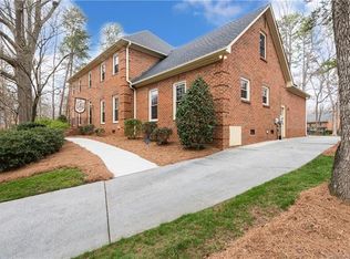 9844 Balmoral Cres, Charlotte, NC 28210