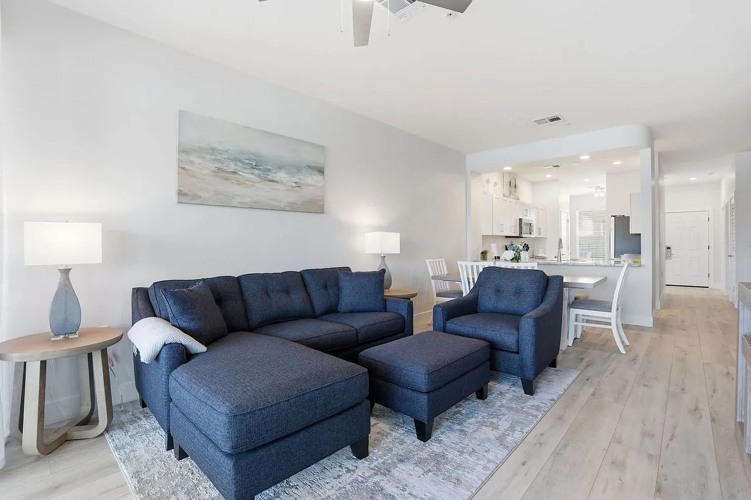 2 bed, 2.0 bath, 1388 sqft, $5,945 — Photo 2