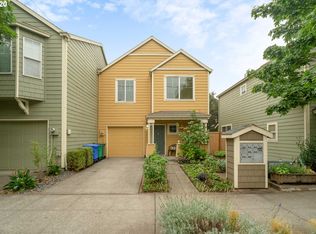 537 NE Russell St, Portland, OR 97212