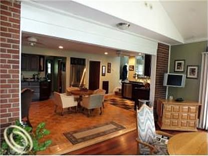 2nd image of 44507 Chedworth Ct