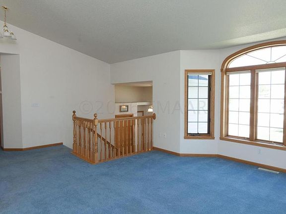 3rd image of 1607 4th Ave E