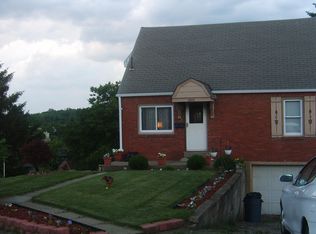 1922 Vermont Ave, West Mifflin, PA