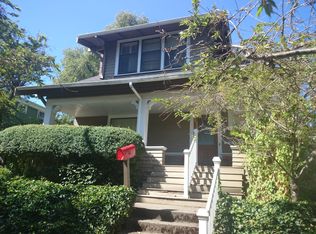 208 Howe St, Seattle, WA 98109