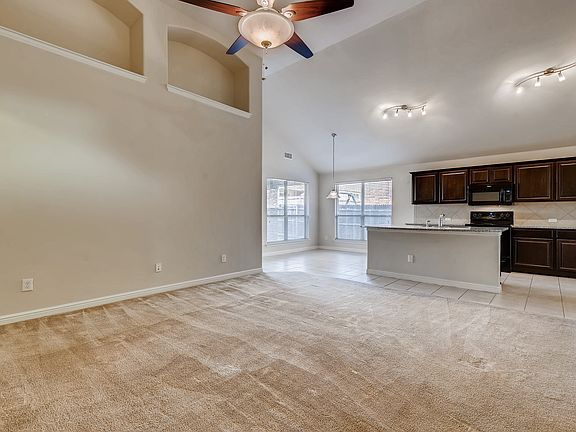 4th image of 532 Braewick Dr