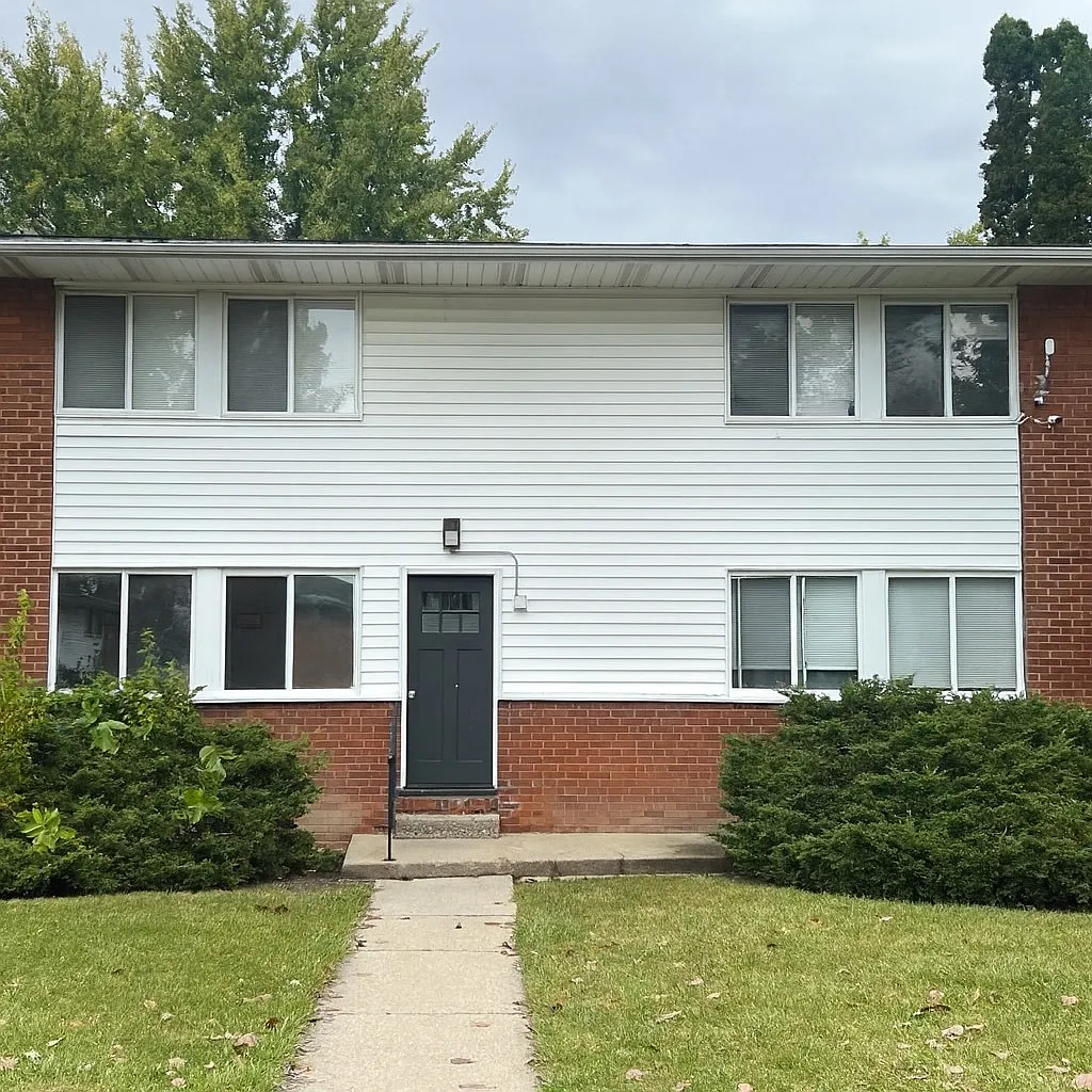 2907 Ronan Street - 3 — Photo 1