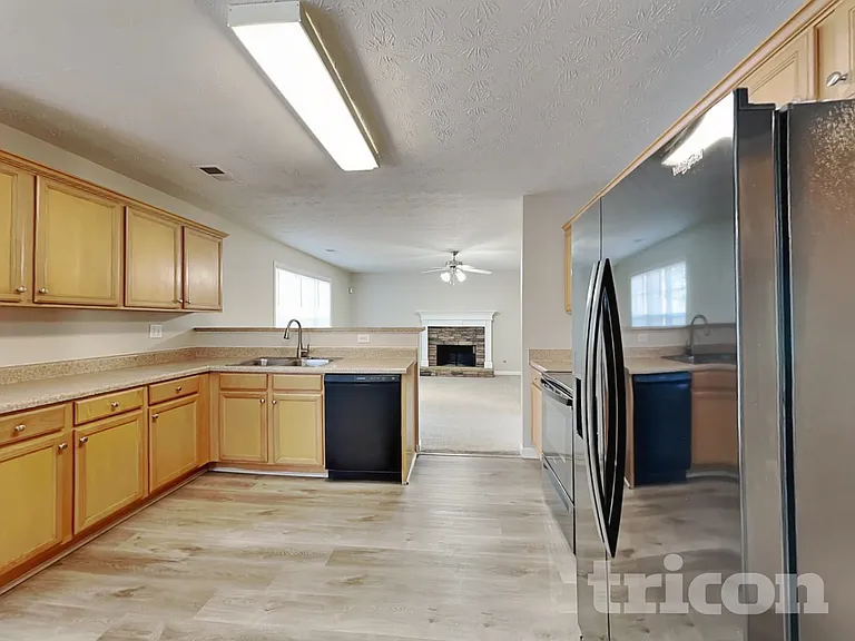 180 Prince Edward Way — Photo 7
