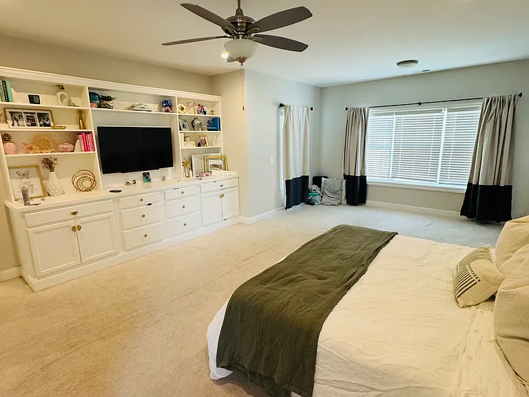 1796 Sanford Ln NW — Photo 29