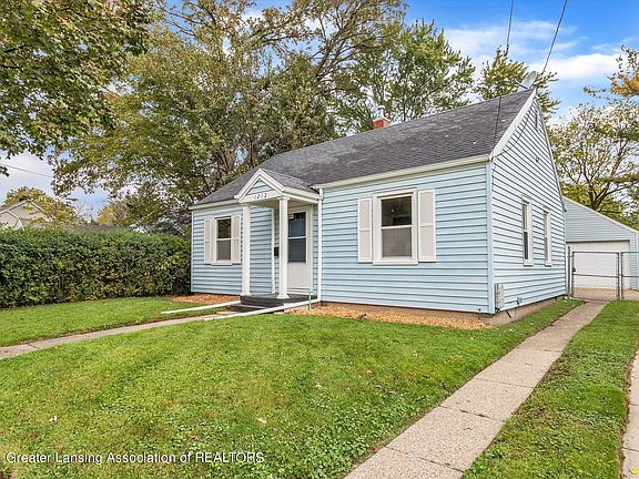 4th image of 1212 Woodbine Ave