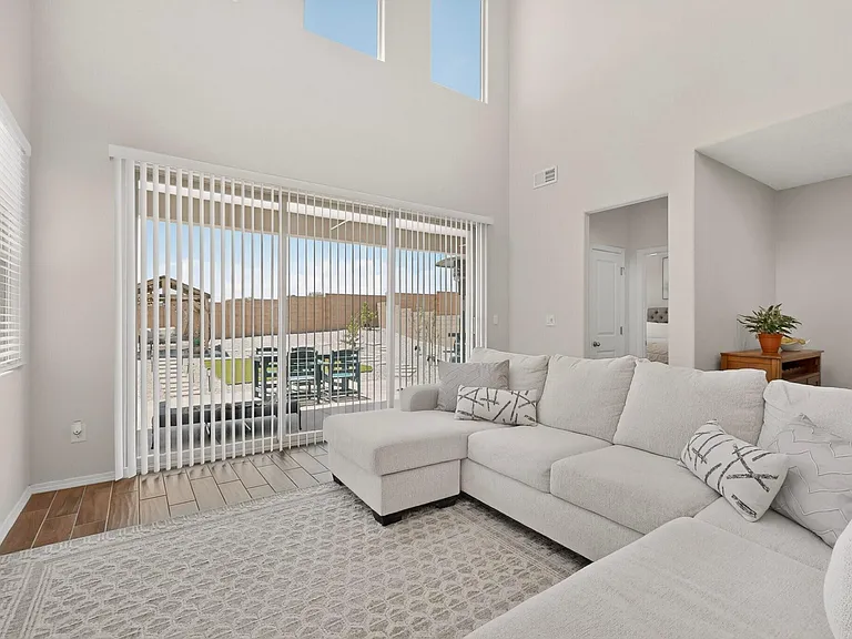 4139 Silver Springs Rd NE — Photo 11
