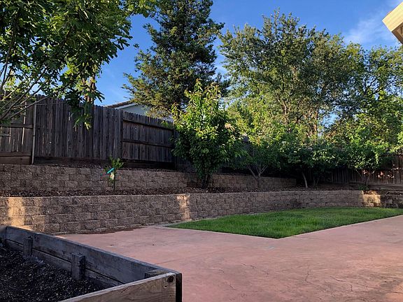 5th image of 1412 Walden Dr