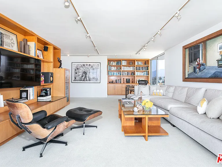 535 Ocean Ave #11D — Photo 4