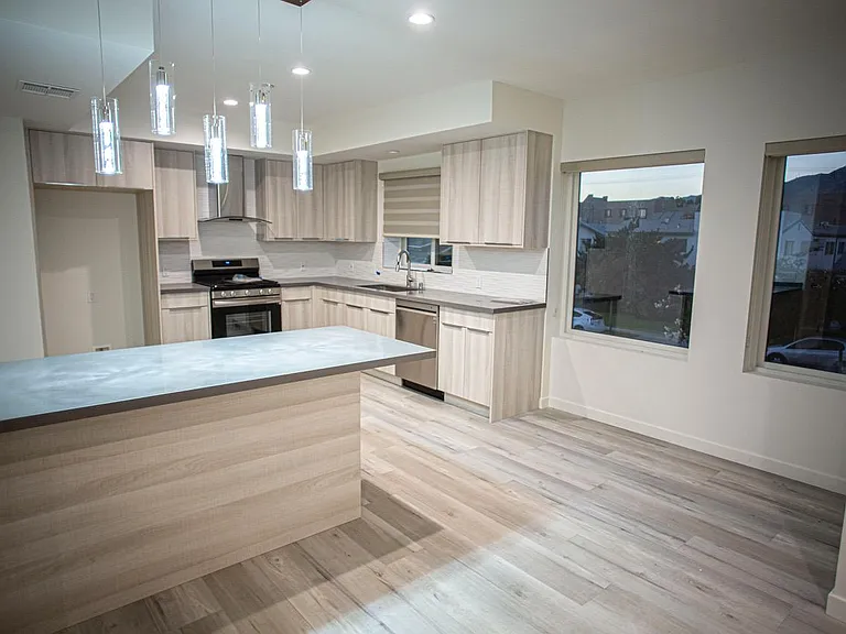 350 Salem St #203 — Photo 9