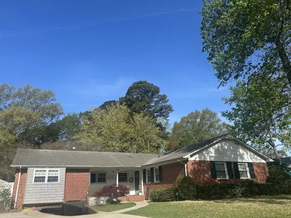 605 Runnymede Ct, Virginia Beach, VA 23452