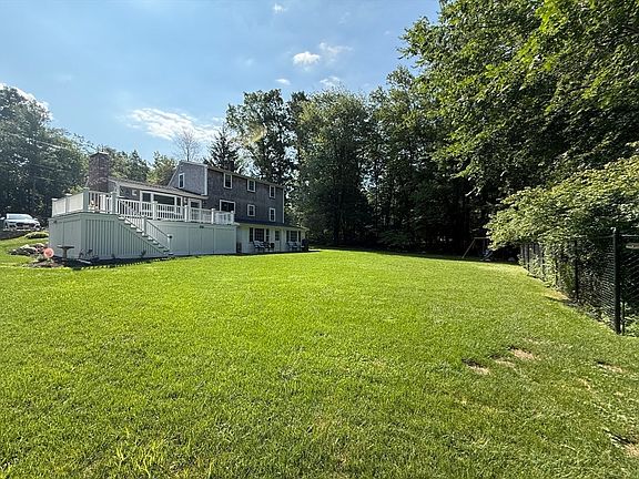 5th image of 127 Taylor St
