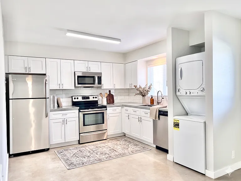 4232 N 32nd St #3 — Photo 5