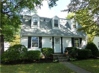 3104 Oak St, Evansville, IN 47714