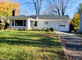 110 Brookdale Rd, Watchung, NJ 07069