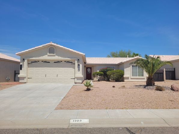 1909 E Pyramid Lake Dr