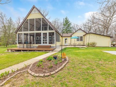 10558 Papago Dr, Shipman, IL, 62685