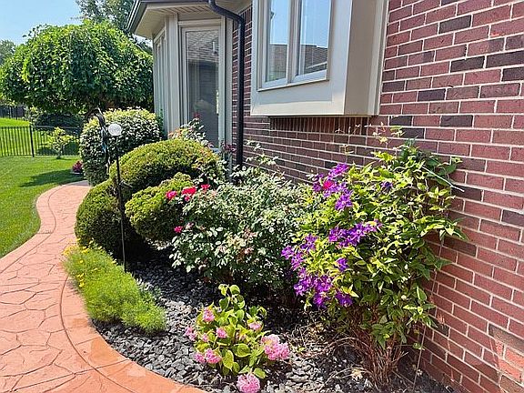 5th image of 50051 Margaret Ave