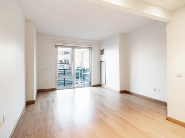 431 West 37th Street image 10 of 37