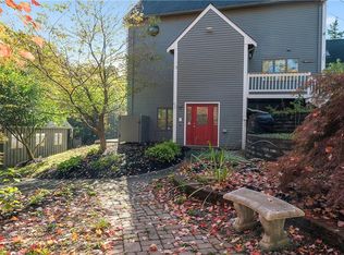 816 Pound Hill Rd, North Smithfield, RI 02896