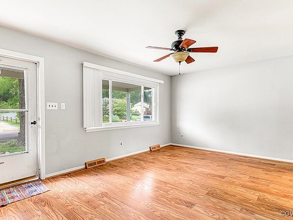 4th image of 6016 Gatesgreen Dr
