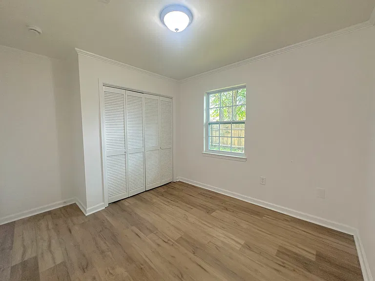 17235 Terrance Ave — Photo 9