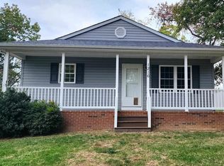 1216 Wine Ave, Waynesboro, VA 22980
