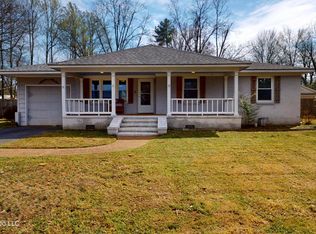 665 Salem Ave, Holly Springs, MS 38635