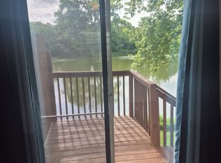 823 Lakeview Dr #823, Grandview, MO 64030