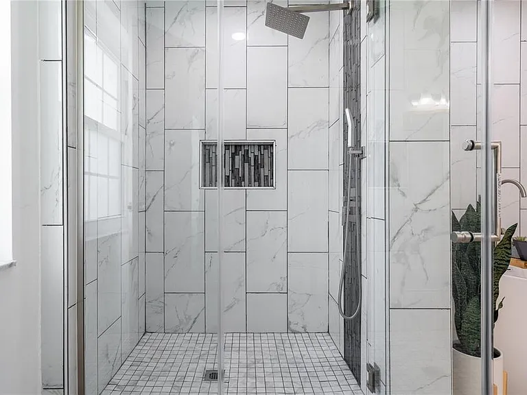 7354 Biltmore Dr — Photo 33