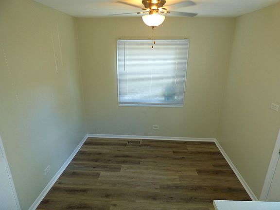 5th image of 1535 Charles Dr