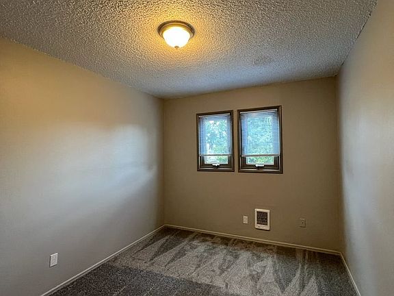 3rd image of 10329 NE Prescott St #313