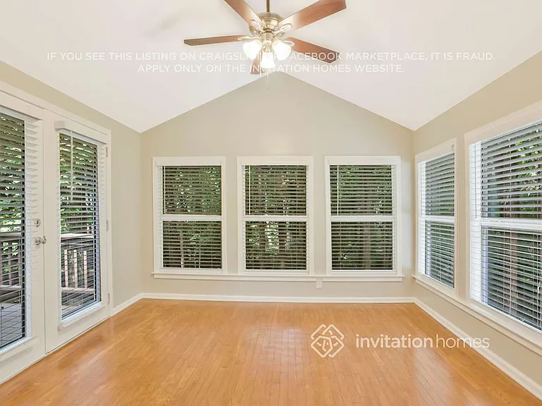405 Bramble Ct — Photo 18