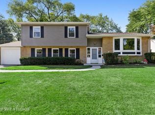 1431 E Norman Dr, Palatine, IL 60074