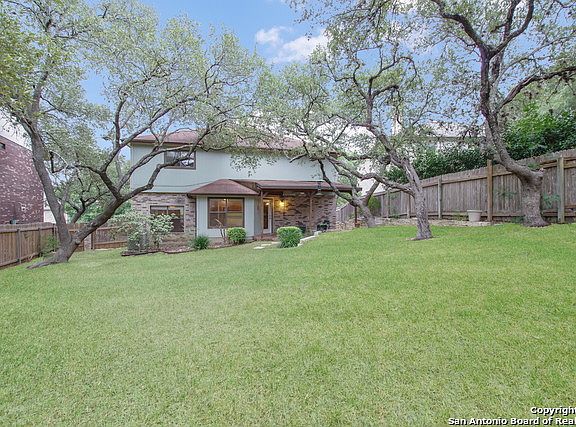 2nd image of 2415 Karat Dr