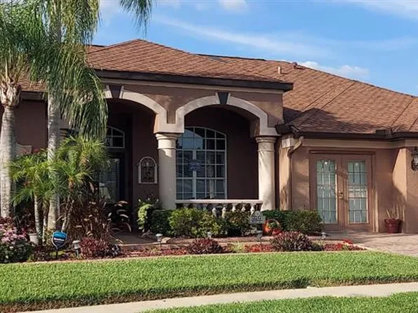 22523 Willow Lakes Dr, Lutz, FL 33549