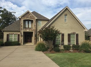41 Bristol Ct, Little Rock, AR 72211