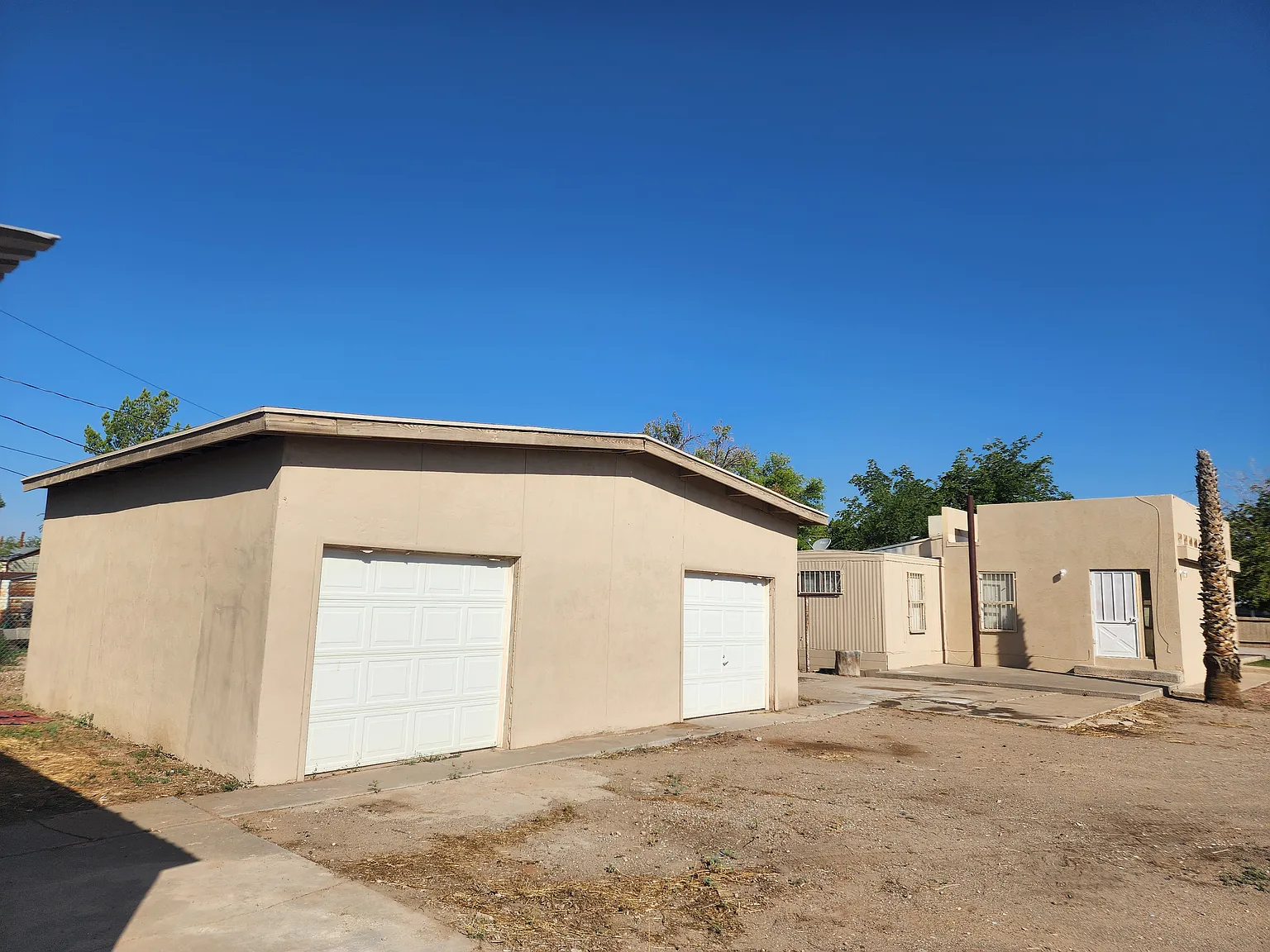 3 bed, 1226 sqft, $1,200 — Photo 2