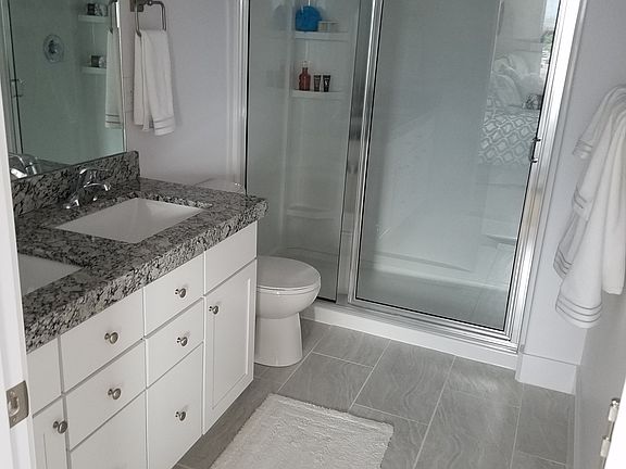 4th image of 1285 W Winchester St Unit 17