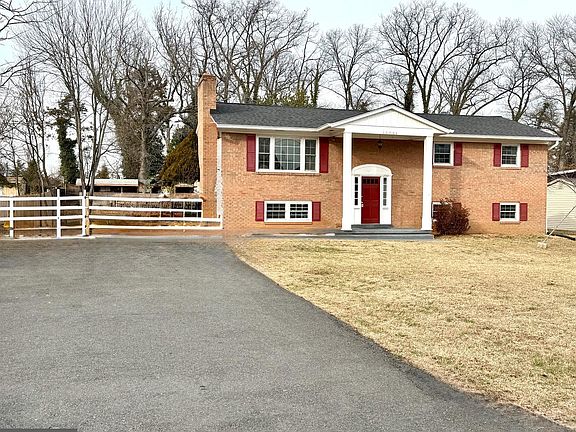 2nd image of 14204 Saint Clair Dr