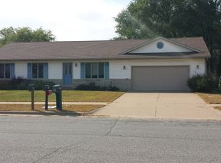 808 2nd Ave E, Holmen, WI 54636