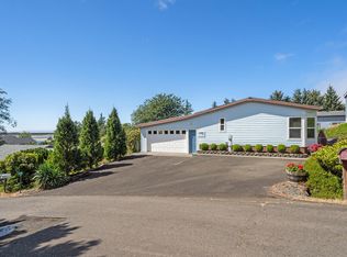 4390 Orchard Loop, Tillamook, OR 97141